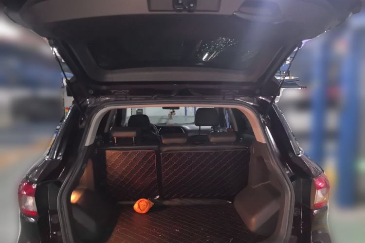 Used GAC Trumpchi GS4 2017 235T Automatic Two-Wheel Drive Elite Edition Trunk