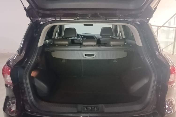 Used GAC Trumpchi GS4 2017 235T Automatic Two-Wheel Drive Elite Edition Trunk