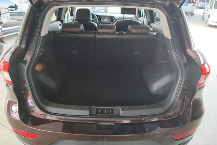 Used GAC Trumpchi GS4 2017 235T Automatic Two-Wheel Drive Luxury Smart Connectivity Version Trunk