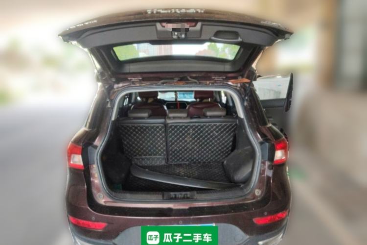 Used GAC Trumpchi GS4 2017 235T Automatic Two-Wheel Drive Elite Edition Trunk