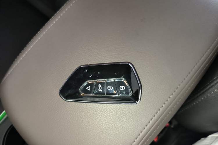 Used GAC Trumpchi GS4 2017 200T G-DCT Two-Wheel Drive Elite Edition Vehicle Key
