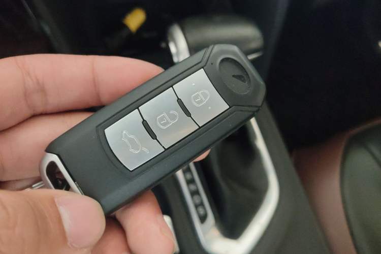 Used GAC Trumpchi GS4 2017 235T Automatic Two-Wheel Drive Elite Edition Vehicle Key