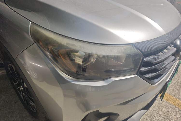 Used GAC Trumpchi GS4 2017 235T Automatic Two-Wheel Drive Elite Edition Right Front Headlight