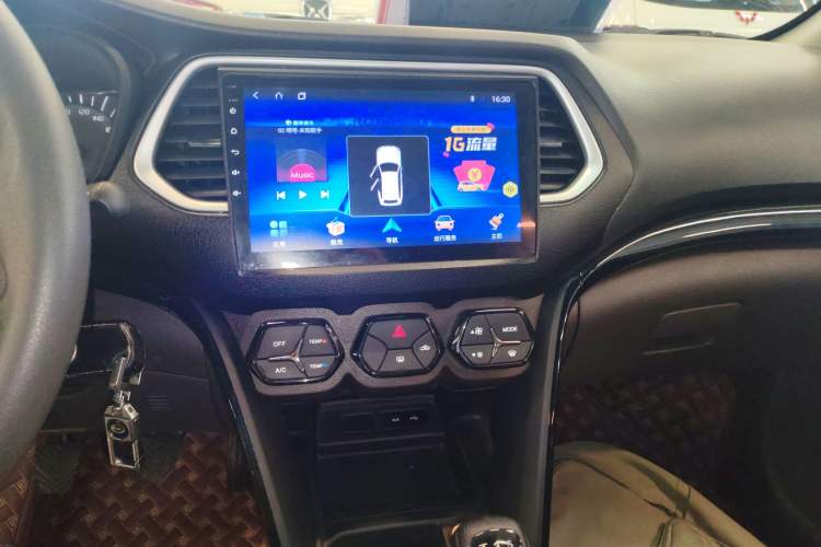 Used GAC Trumpchi GS4 2017 200T Manual Two-Wheel Drive Elite Edition Audio And AC Panel