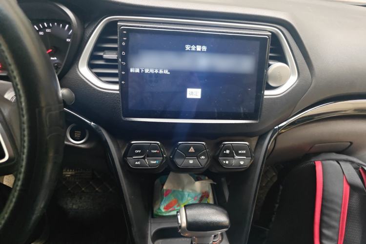 Used GAC Trumpchi GS4 2017 235T Automatic Two-Wheel Drive Elite Edition Audio And AC Panel