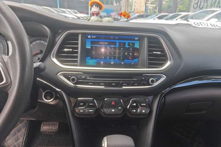 Used GAC Trumpchi GS4 2017 235T Automatic Two-Wheel Drive Elite Edition Audio And AC Panel