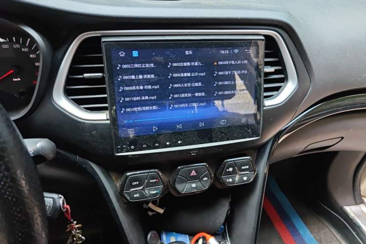 Used GAC Trumpchi GS4 2017 200T Manual Two-Wheel Drive Elite Edition Audio And AC Panel