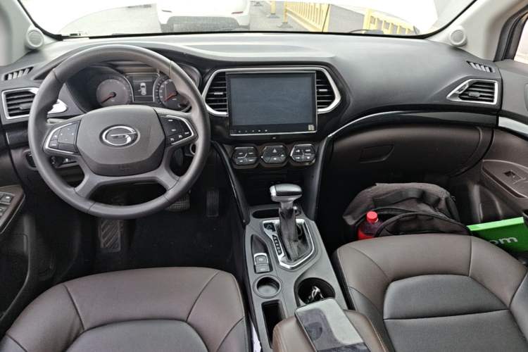 Used GAC Trumpchi GS4 2017 235T Automatic Two-Wheel Drive Elite Edition Center Console