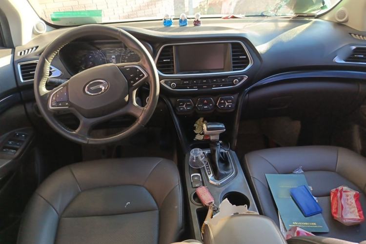 Used GAC Trumpchi GS4 2017 235T Automatic Two-Wheel Drive Luxury Smart Connectivity Version Center Console