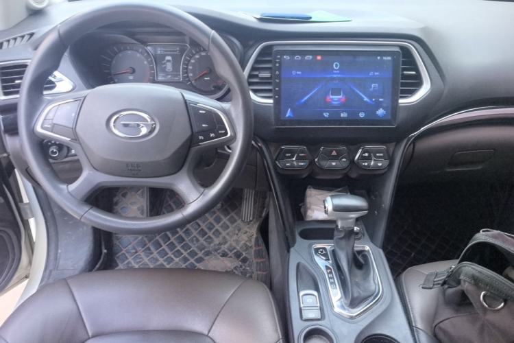 Used GAC Trumpchi GS4 2017 235T Automatic Two-Wheel Drive Elite Edition Center Console
