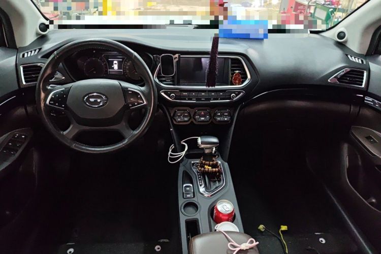 Used GAC Trumpchi GS4 2017 235T Automatic Two-Wheel Drive Luxury Smart Connectivity Version Center Console
