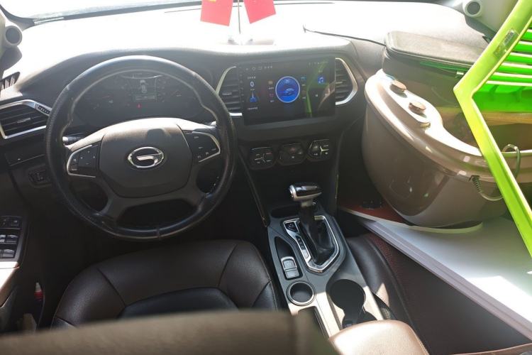 Used GAC Trumpchi GS4 2017 235T Automatic Two-Wheel Drive Elite Edition Center Console