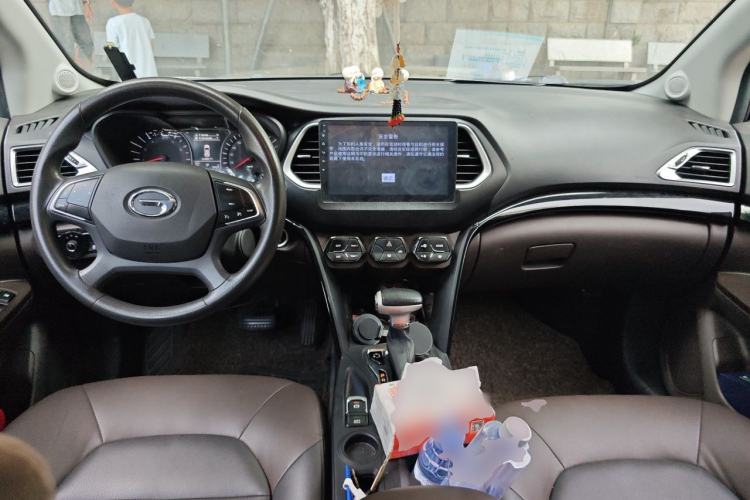 Used GAC Trumpchi GS4 2017 235T Automatic Two-Wheel Drive Elite Edition Center Console