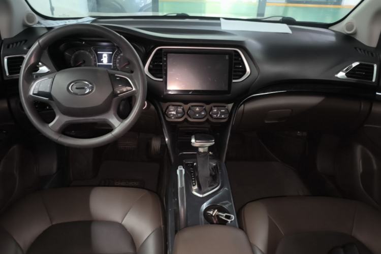 Used GAC Trumpchi GS4 2017 200T G-DCT Two-Wheel Drive Elite Edition Center Console