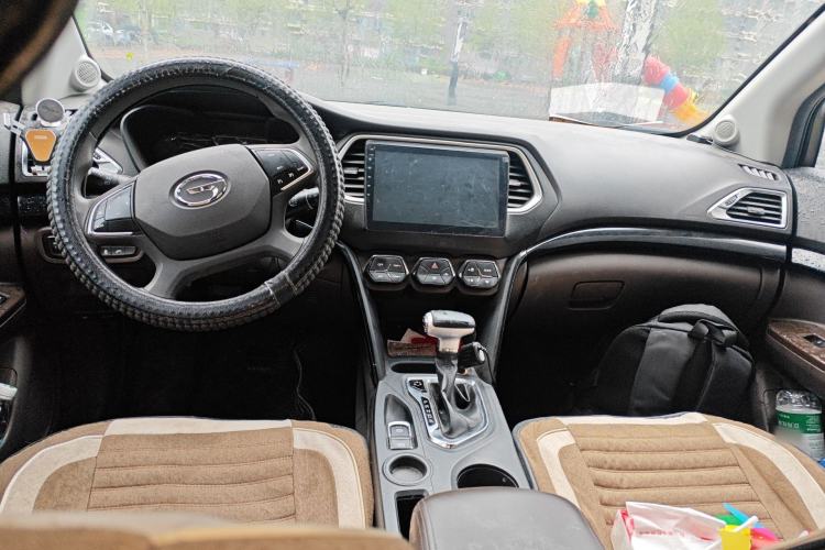 Used GAC Trumpchi GS4 2017 235T Automatic Two-Wheel Drive Elite Edition Center Console