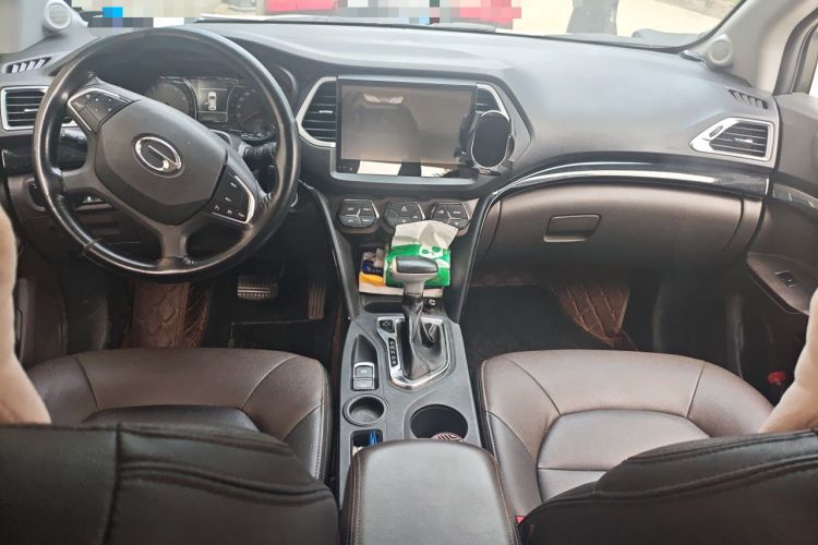 Used GAC Trumpchi GS4 2017 235T Automatic Two-Wheel Drive Elite Edition Center Console