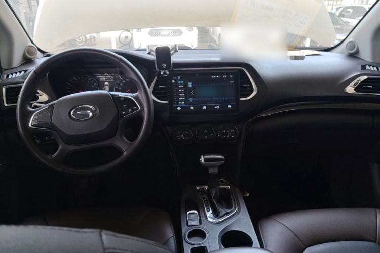Used GAC Trumpchi GS4 2017 235T Automatic Two-Wheel Drive Elite Edition Center Console