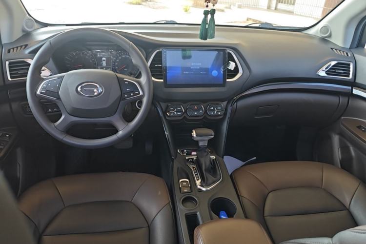 Used GAC Trumpchi GS4 2017 235T Automatic Two-Wheel Drive Elite Edition Center Console