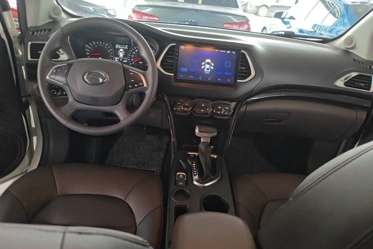 Used GAC Trumpchi GS4 2017 235T Automatic Two-Wheel Drive Elite Edition Center Console