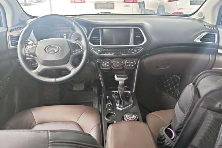 Used GAC Trumpchi GS4 2017 235T Automatic Two-Wheel Drive Elite Edition Center Console