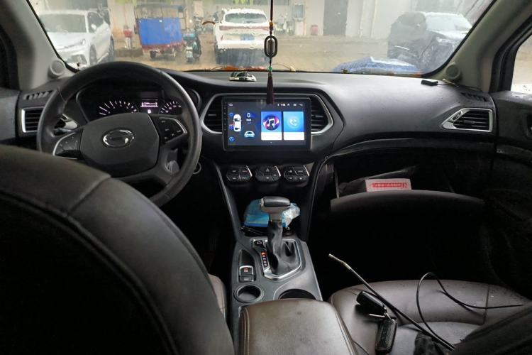 Used GAC Trumpchi GS4 2017 235T Automatic Two-Wheel Drive Elite Edition Center Console