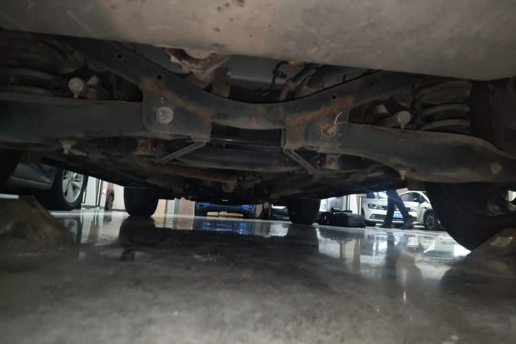 Used GAC Trumpchi GS4 2017 235T Automatic Two-Wheel Drive Elite Edition Chassis Rear