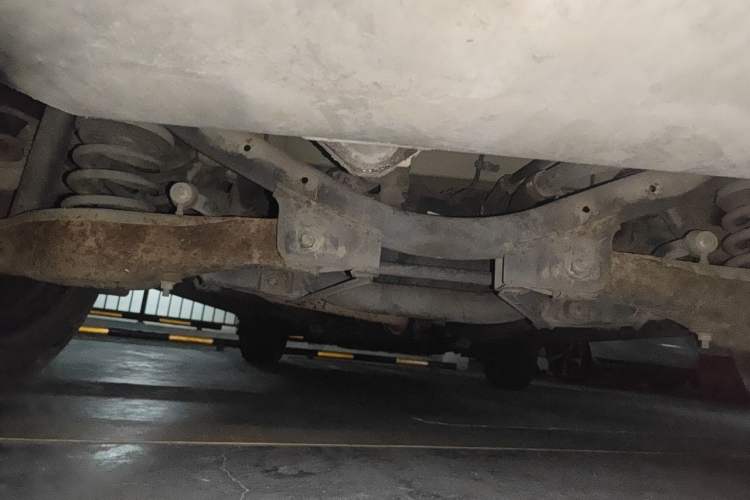 Used GAC Trumpchi GS4 2017 200T G-DCT Two-Wheel Drive Elite Edition Chassis Rear