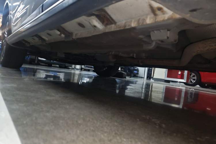 Used GAC Trumpchi GS4 2017 235T Automatic Two-Wheel Drive Elite Edition Chassis Rear Left