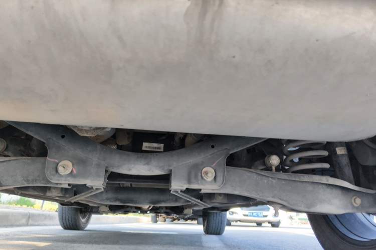 Used GAC Trumpchi GS4 2017 235T G-DCT Two-Wheel Drive Elite Edition Chassis Rear