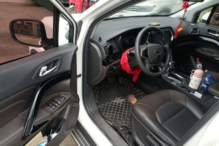Used GAC Trumpchi GS4 2017 235T Automatic Two-Wheel Drive Elite Edition Driver Seat