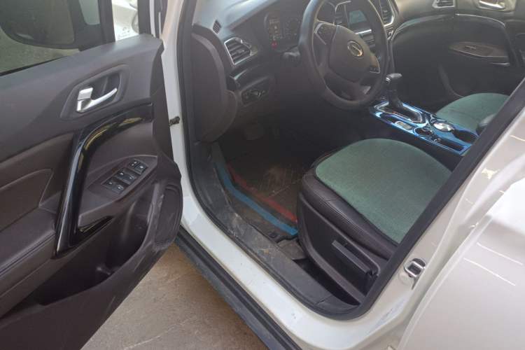 Used GAC Trumpchi GS4 2017 235T Automatic Two-Wheel Drive Elite Edition Driver Seat