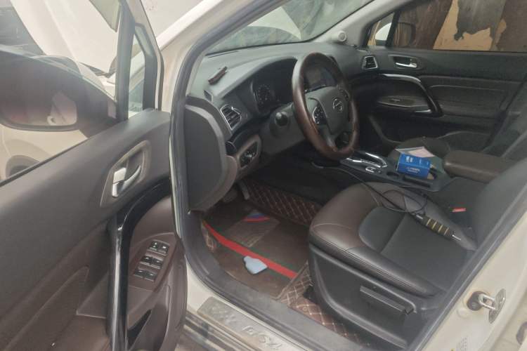 Used GAC Trumpchi GS4 2017 235T Automatic Two-Wheel Drive Elite Edition Driver Seat