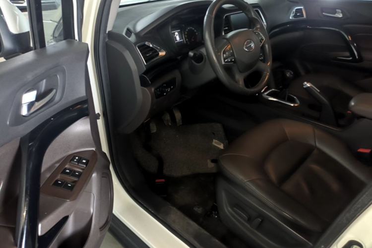 Used GAC Trumpchi GS4 2017 235T Manual Two-Wheel Drive Luxury Edition Driver Seat