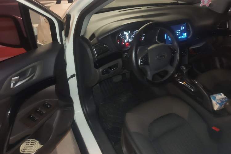 Used GAC Trumpchi GS4 2017 200T G-DCT Two-Wheel Drive Elite Edition Driver Seat