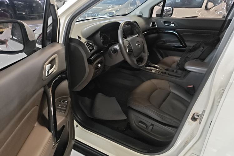 Used GAC Trumpchi GS4 2017 235T Automatic Two-Wheel Drive Luxury Smart Connectivity Version Driver Seat