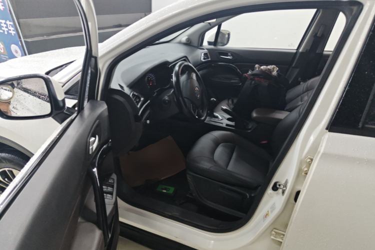 Used GAC Trumpchi GS4 2017 200T Manual Two-Wheel Drive Elite Edition Driver Seat