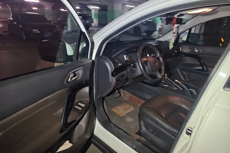 Used GAC Trumpchi GS4 2017 200T G-DCT Two-Wheel Drive Luxury Edition Driver Seat