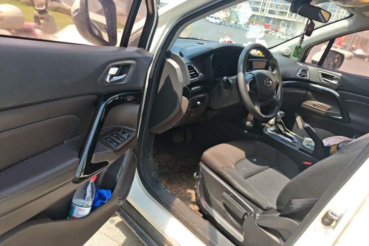 Used GAC Trumpchi GS4 2017 200T G-DCT Two-Wheel Drive Comfort Edition Driver Seat
