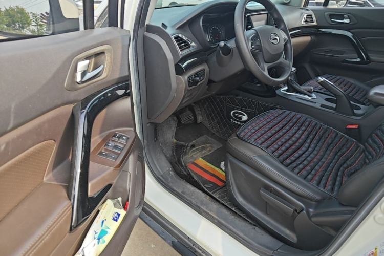 Used GAC Trumpchi GS4 2017 200T G-DCT Two-Wheel Drive Elite Edition Driver Seat
