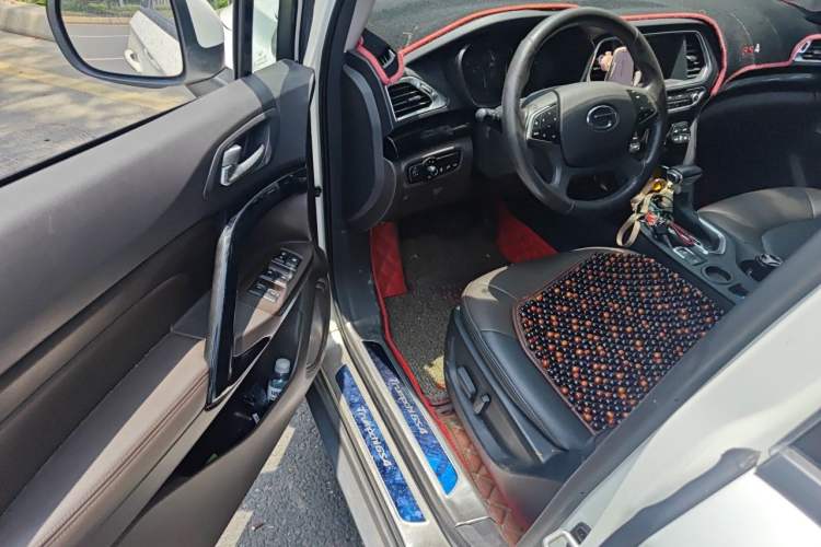 Used GAC Trumpchi GS4 2017 235T Automatic Two-Wheel Drive Luxury Smart Connectivity Version Driver Seat