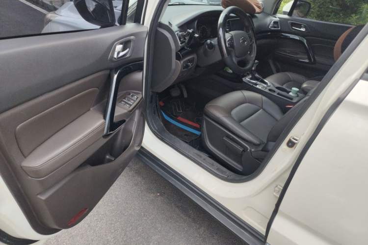 Used GAC Trumpchi GS4 2017 235T Automatic Two-Wheel Drive Elite Edition Driver Seat