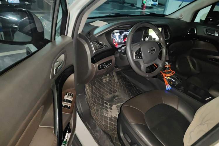 Used GAC Trumpchi GS4 2017 235T Automatic Two-Wheel Drive Luxury Smart Connectivity Version Driver Seat