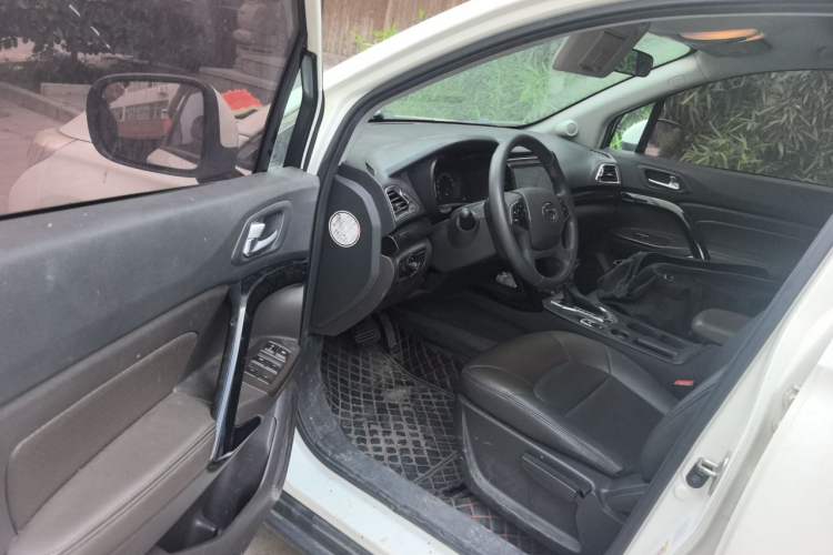 Used GAC Trumpchi GS4 2017 235T Automatic Two-Wheel Drive Elite Edition Driver Seat