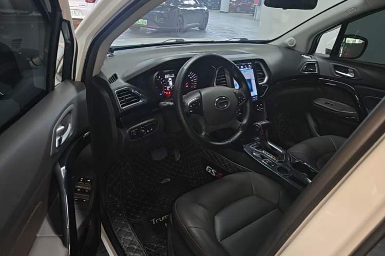 Used GAC Trumpchi GS4 2017 235T Automatic Two-Wheel Drive Elite Edition Driver Seat