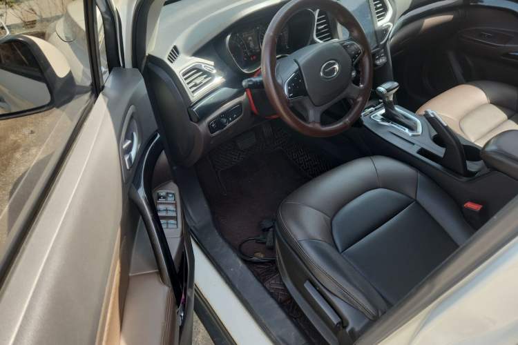 Used GAC Trumpchi GS4 2017 200T G-DCT Two-Wheel Drive Elite Edition Driver Seat
