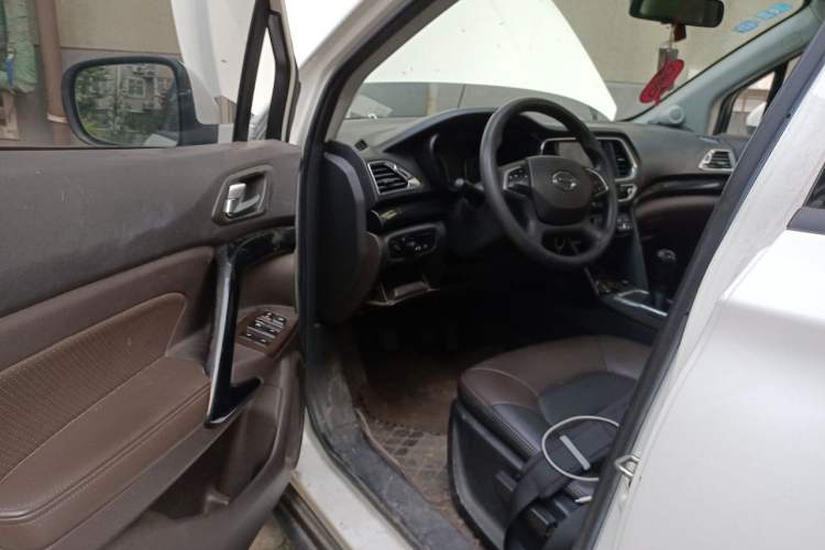 Used GAC Trumpchi GS4 2017 200T Manual Two-Wheel Drive Elite Edition Driver Seat