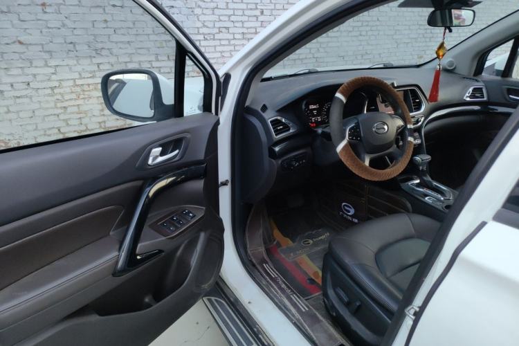Used GAC Trumpchi GS4 2017 235T Automatic Two-Wheel Drive Luxury Smart Connectivity Version Driver Seat