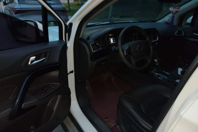 Used GAC Trumpchi GS4 2017 235T Automatic Two-Wheel Drive Elite Edition Driver Seat