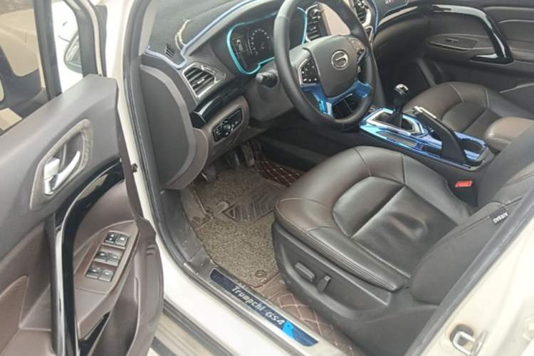 Used GAC Trumpchi GS4 2017 235T Manual Two-Wheel Drive Luxury Edition Driver Seat