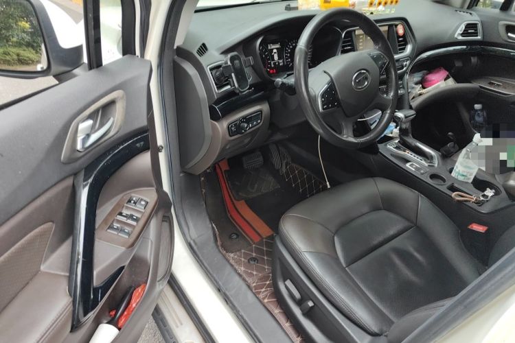 Used GAC Trumpchi GS4 2017 235T G-DCT Two-Wheel Drive Luxury Edition Driver Seat